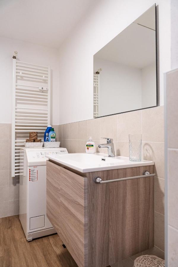 Flow Apartments Winkel Studio Merano Exterior foto